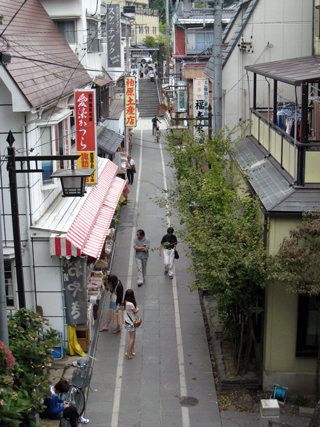 北向観音前の通り